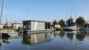 Houseboat Heeg 4 persoons
